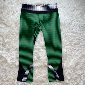 Lululemon Seawheeze Stripe Inspire Crops 6